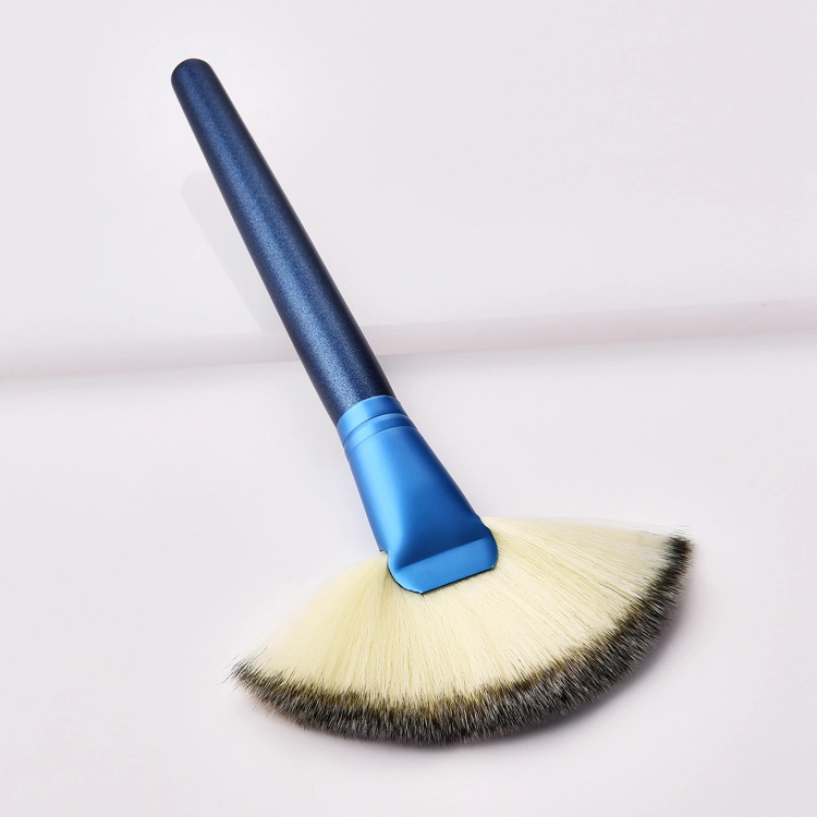 Cosmetic Tools Accessories Fan Shape Makeup Brush Highlighter Face Powder Brush 1 PCS for Face Make up